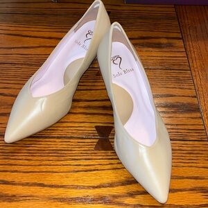 Sole Bliss Carmen Sand Leather Pump EUC